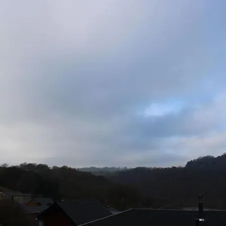 度假居 In Rieden With Swimming Pool Volkesfeld